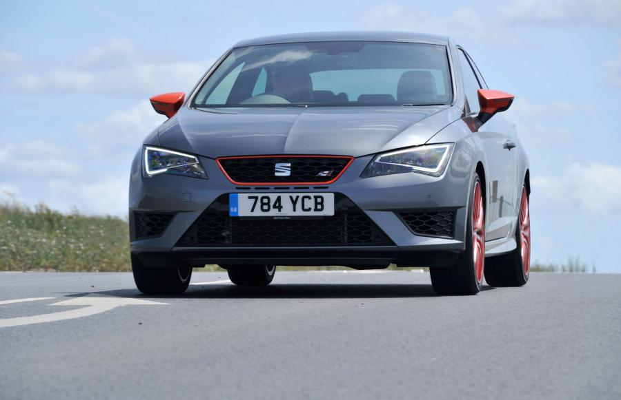  Seat Leon SC Cupra 280 Ultimate Sub8 2015 года  (фото 2 из 30)